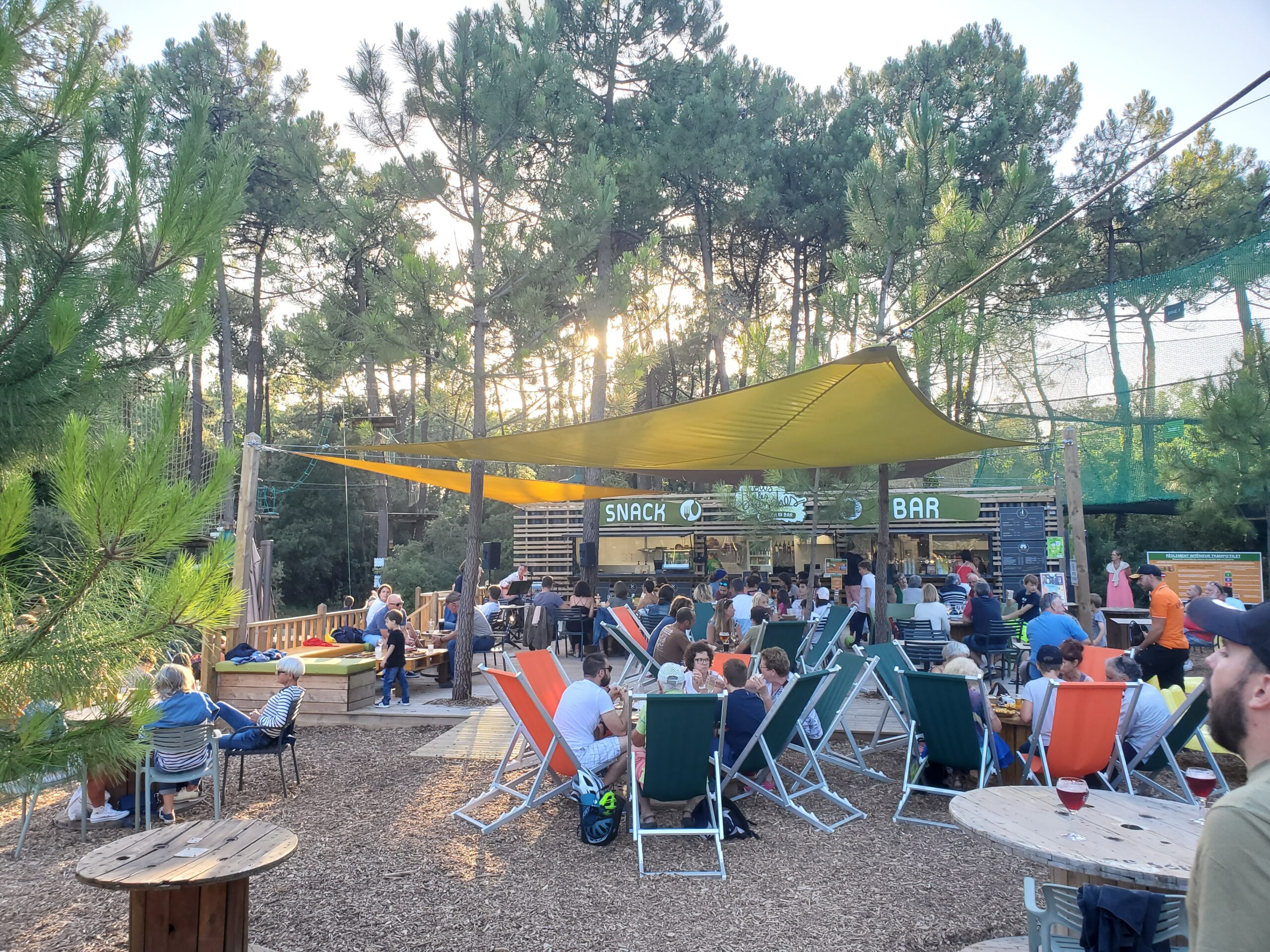 SOUS LES BRANCHES - OFFRE D'EMPLOI - SAINT JEAN DE MONTS